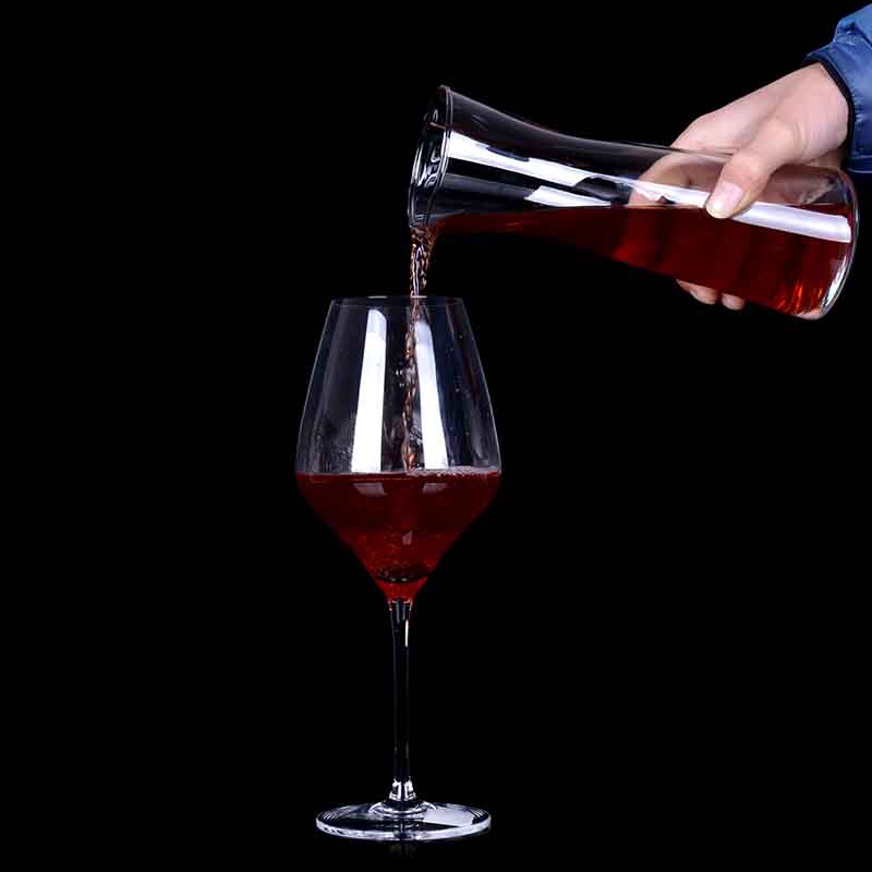 Arbeiten Feinschnitt Glasdekanter für den Großhandel