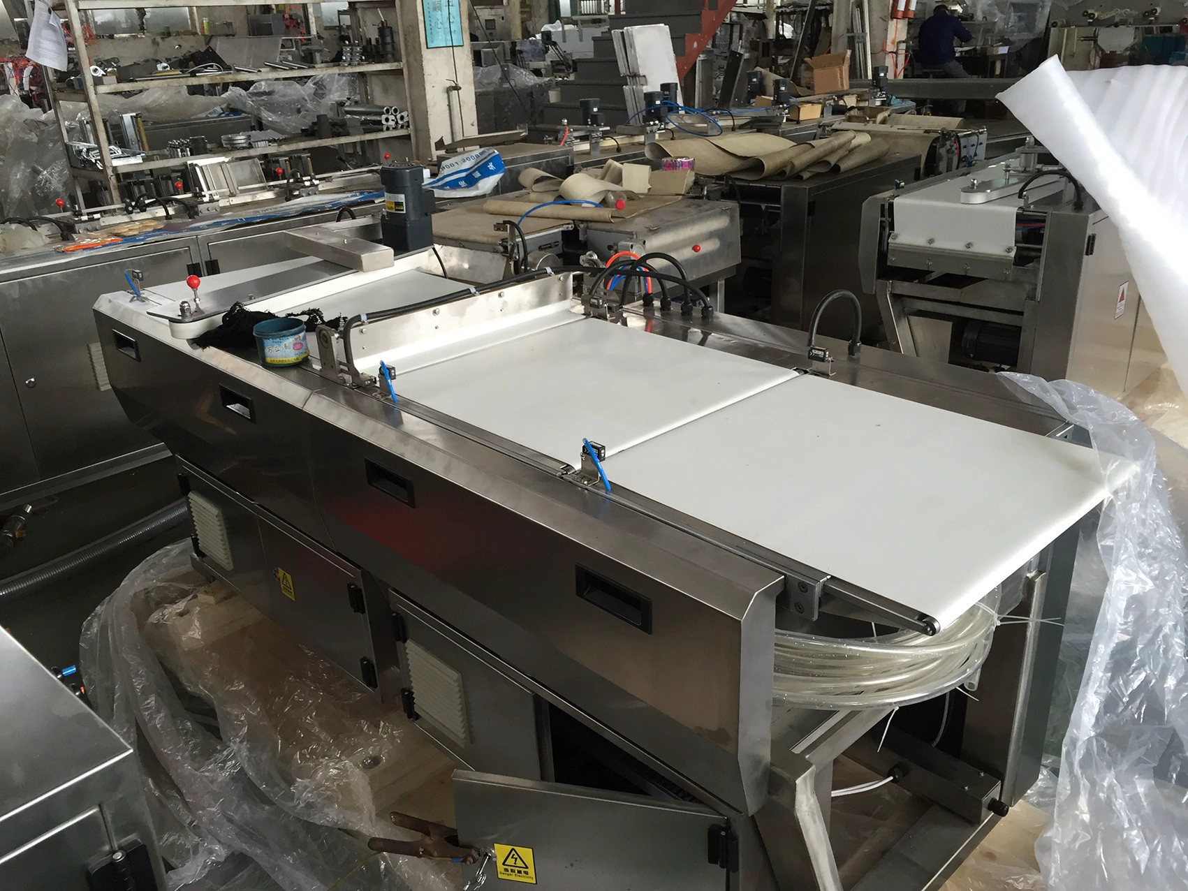 Chine Pillow Type Candy Packing Machine Candy Packaging Machinery Manufacturer fabricant