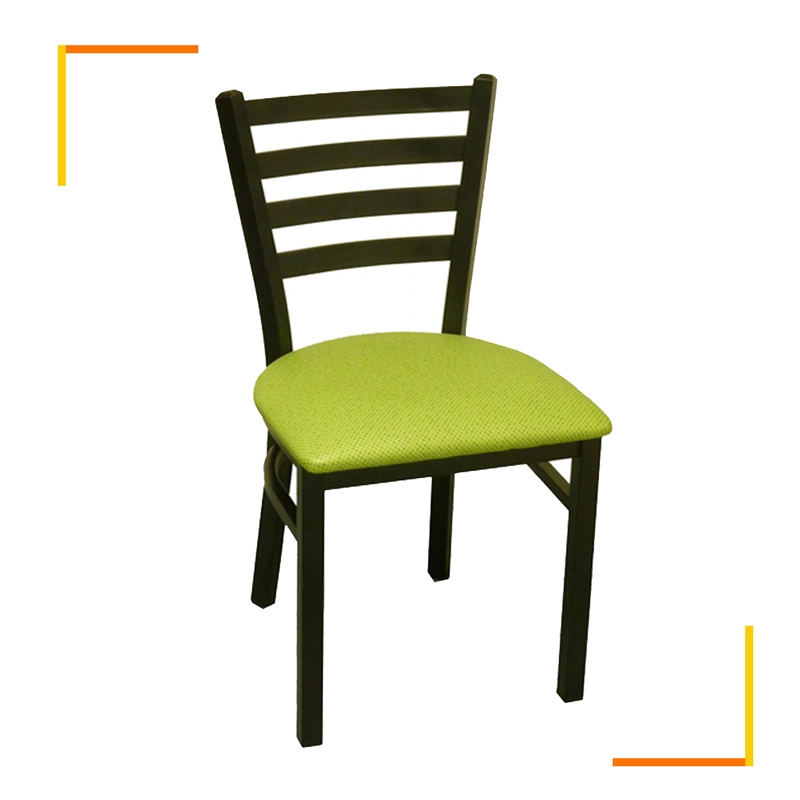 Fabricante al por mayor de metal negro escalera trasera Restaurante Silla de metal con asiento tapizado