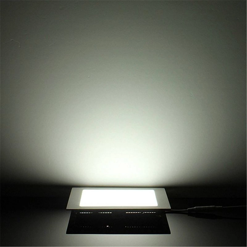 Downlights encastrés carrés minces de 18W LED Dimmable