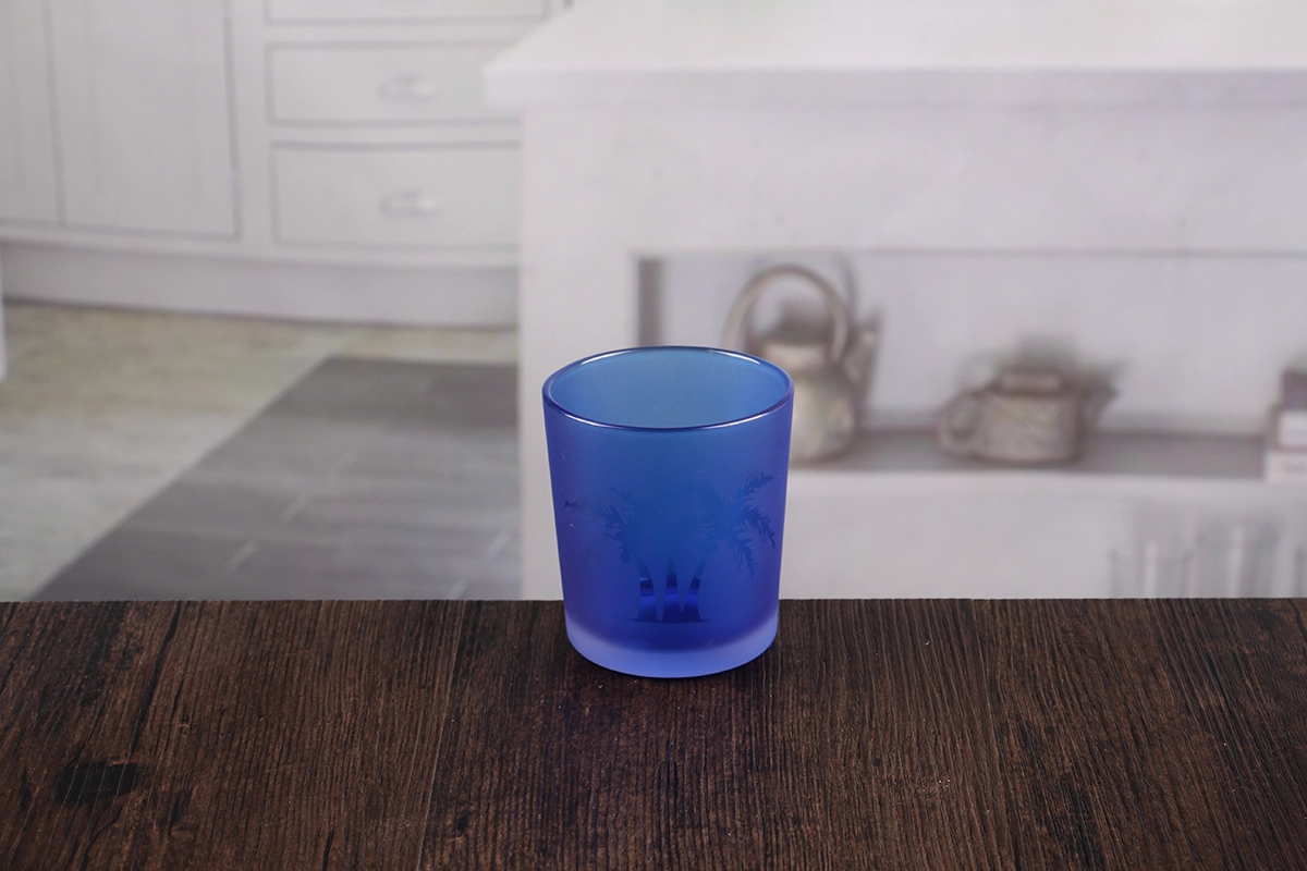Pretty candle holder
