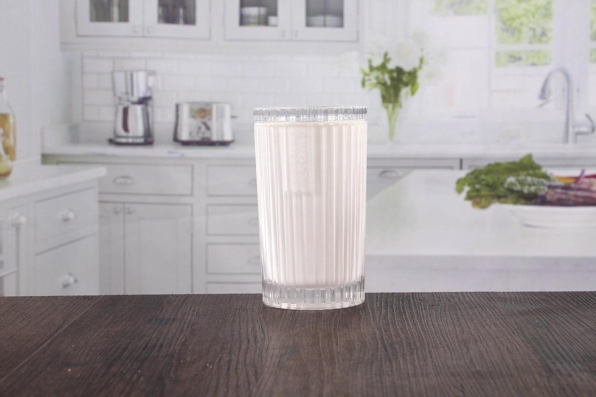White candle jars