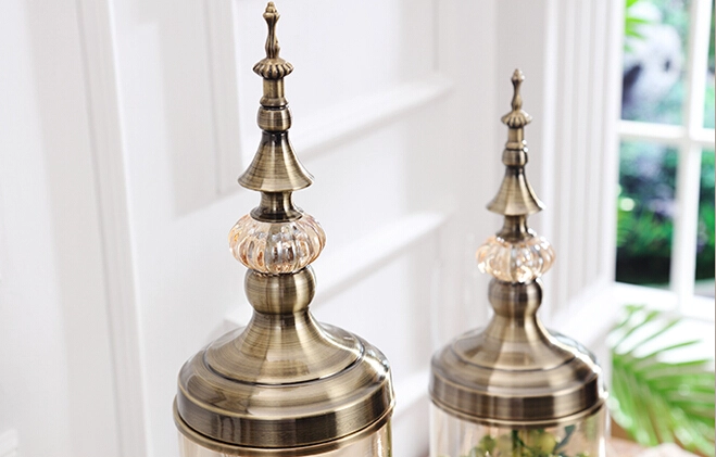 Metal flower vase
