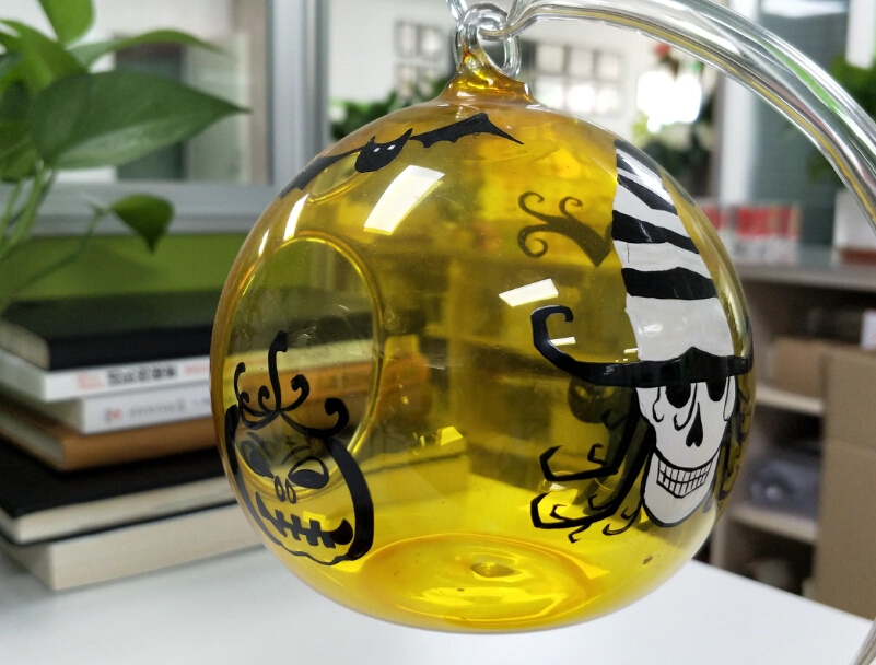 Halloween: We all have a candle holder to light - Halloween candle holders supplier