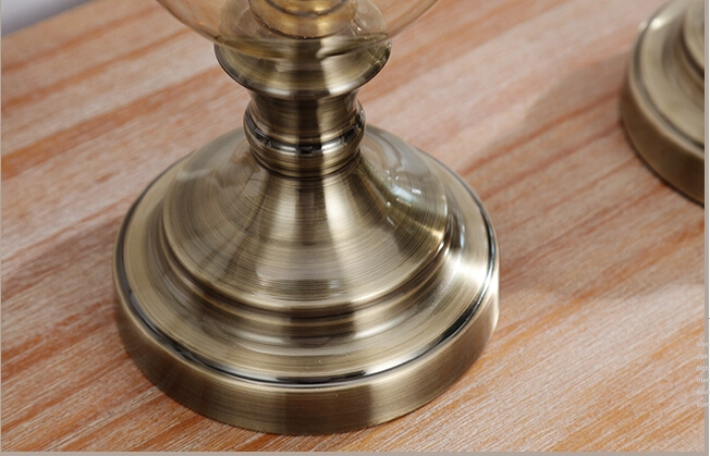 Metal flower vase