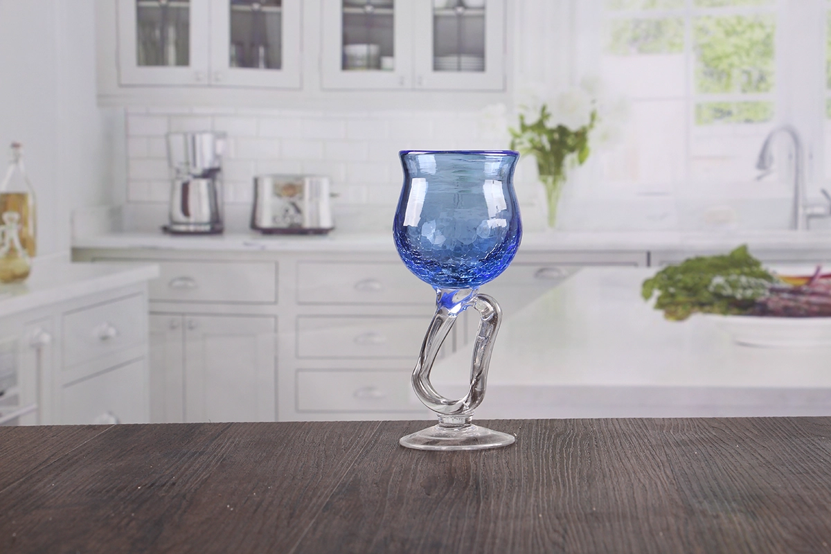 Goblet candle holder