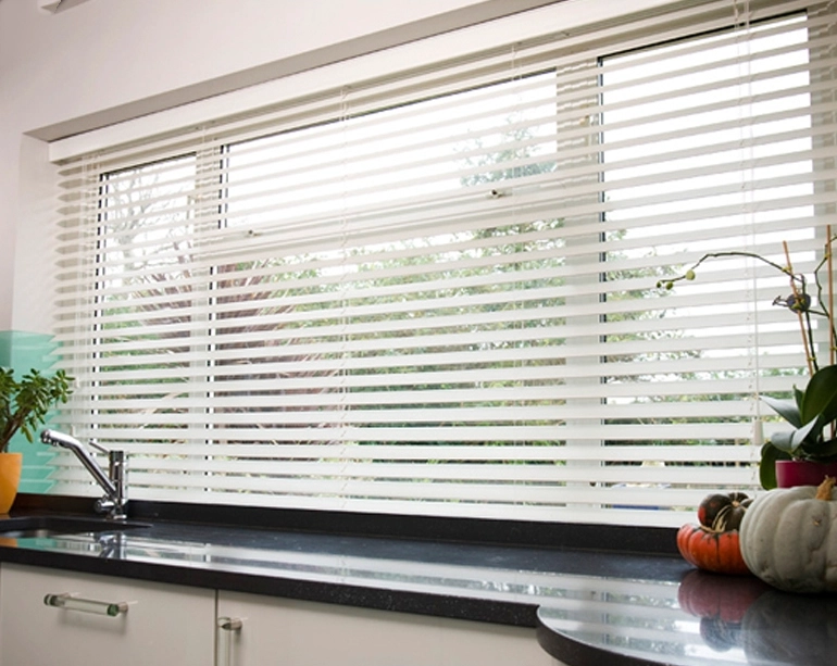 High quality Wooden venetian blinds