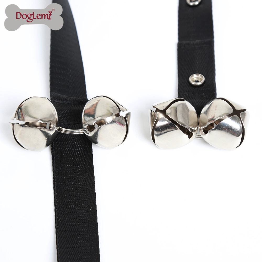 Cloche de porte de formation de chien