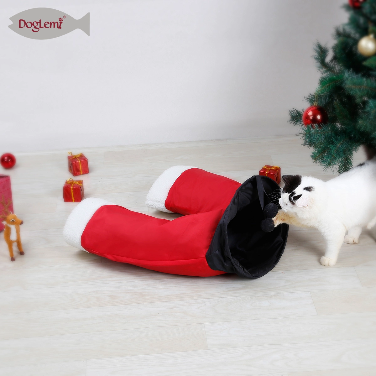 Santa Cat Tunnel