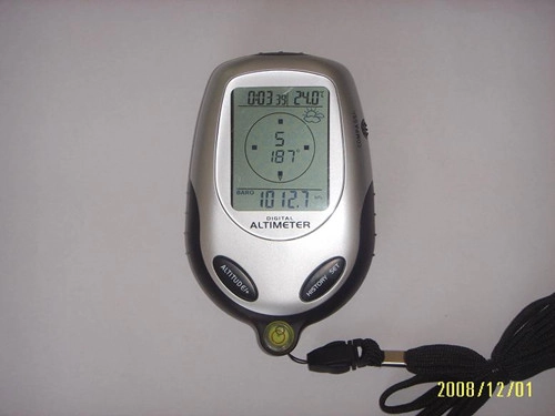 Digitale Hoogtemeter (met kompas, barometer, forecast) Ds202