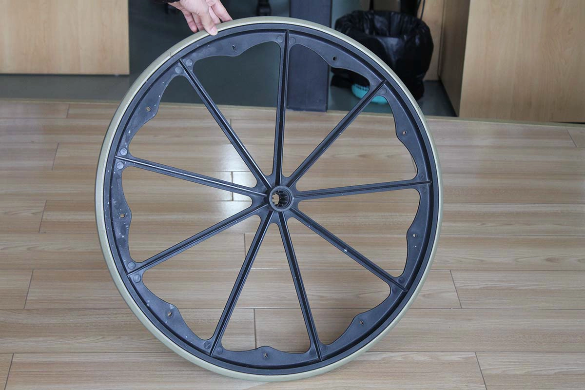 China PU wheel chair tires fabrikant