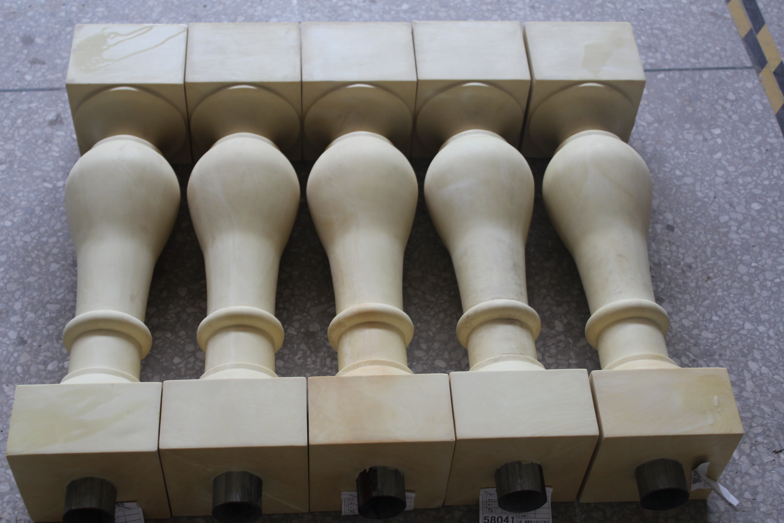 Polyuréthane balustrade balustre, garde-corps de conception pour les escaliers, couverte rampe d'escalier, des pièces de garde-corps