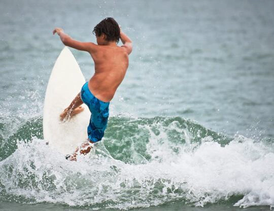 prancha de surf de alta qualidade para o mar, China barato prancha personalizado, profissional forma personalizada prancha, prancha de surf para as crianças