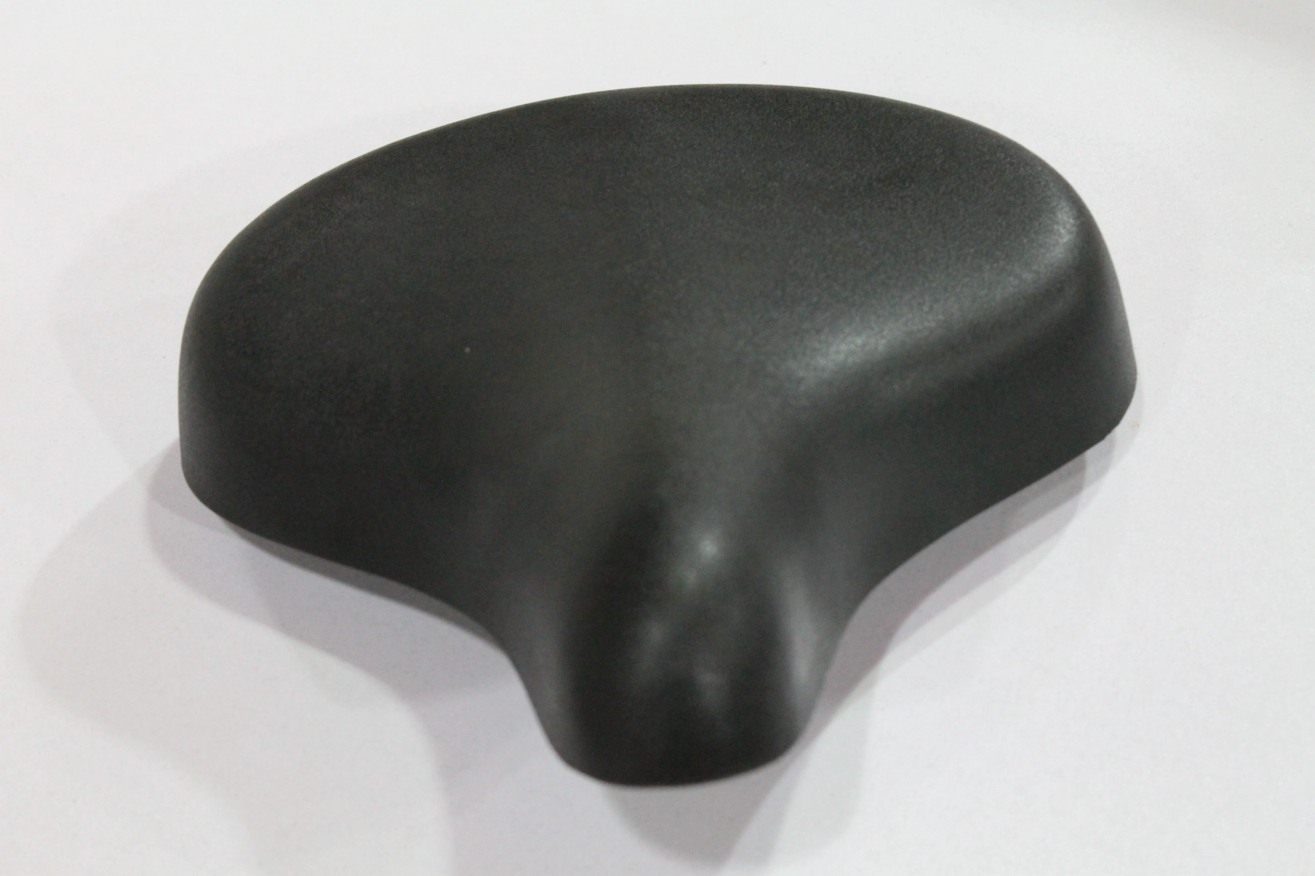 Cina professional manufactured bike saddle, black bike saddle ,pu bicycle  saddle , durable bike saddle produttore