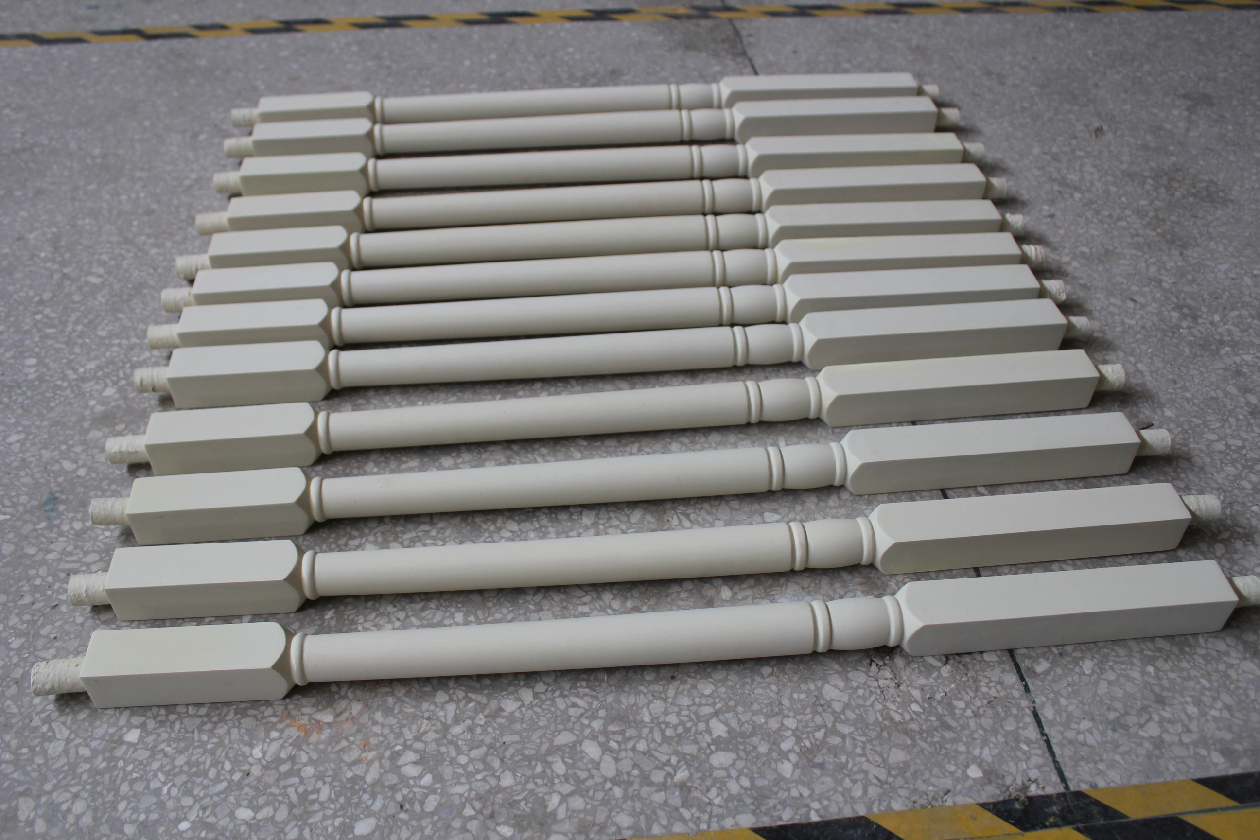 Chine balustre de polyuréthane fabricant escalier balustrade balustres composites