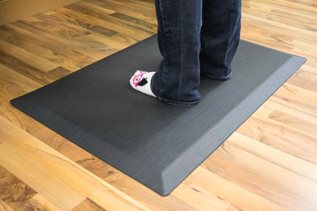 the safety of China integral non-slip mat ,polyurethane kitchen floor mat,Entrance Flooring mat, urethane kitchen mats