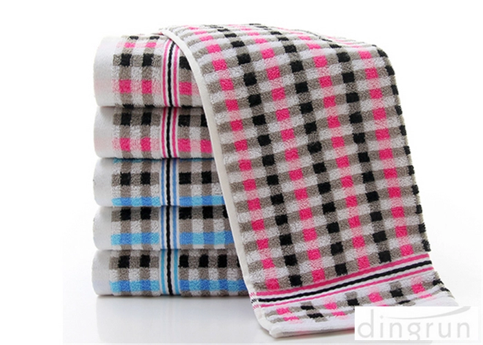 100% Cotton Custom Size Pantone Printing Packed in Polybag from China