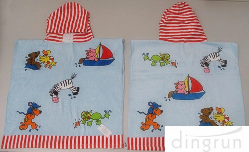 Volledige reactieve afdrukken gepersonaliseerde Hooded poncho handdoeken azo gratis