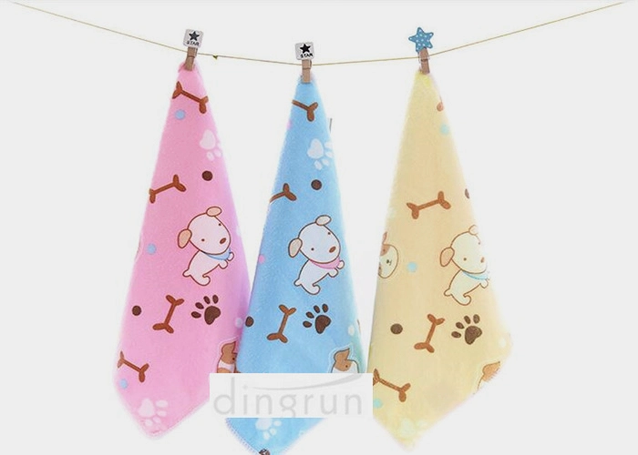 Kinderen aangepaste dikker Microfiber handdoeken snel droog met hond ontwerpen 60 * 120cm