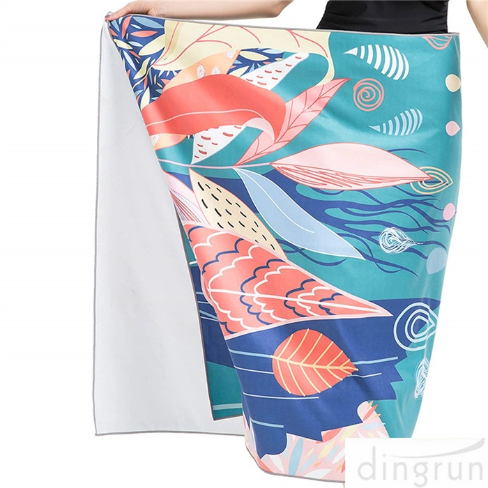 Microfiber Beach Towel for Children and Adults