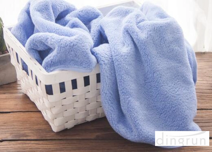 Non-formaldehyde, youth bright color design plush Custom Beach Towel 70 * 140cm