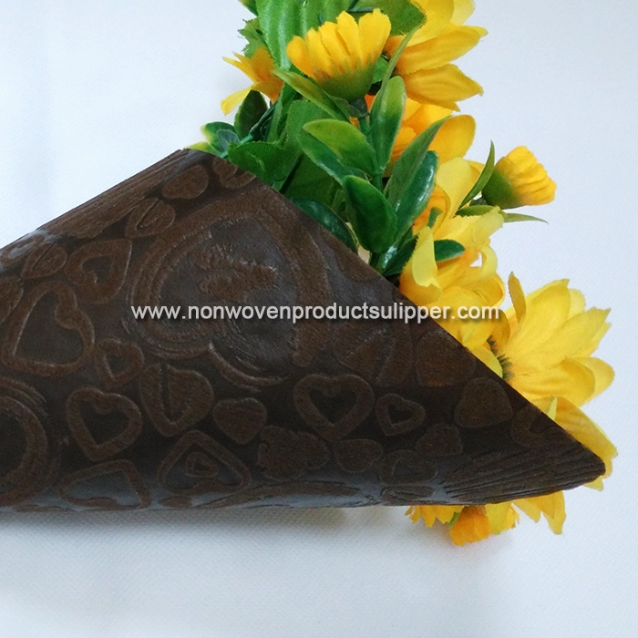 China Supplier Brown Heart-shaped Embossing GT-HSBR01 PP Spunbond Non Woven For Floral Bags