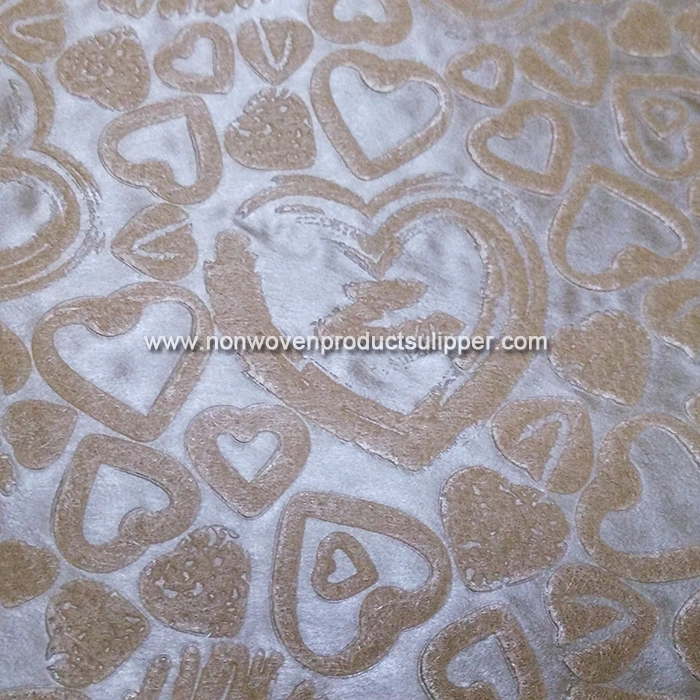 China Supplier Brown Heart-shaped Embossing GT-HSBR01 PP Spunbond Non Woven For Floral Bags