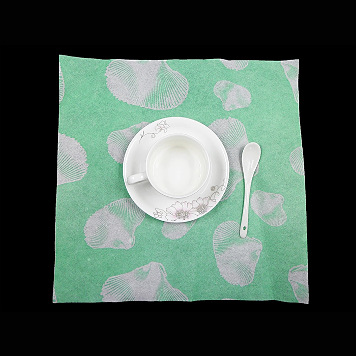 PP Nonwoven Fabric Disposable Tablecloth Use For Coffee Shop