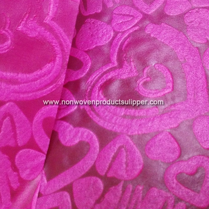 Heart-shaped Rose Red Embossing GT-HSRORE01 Polypropylene Spunbonded Non Woven For Plant Packaging