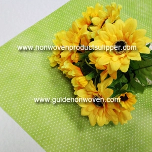 China GTTNg-wr Green Color White Small Round Dot Printing Non Woven Fabric For Flower Sleeves manufacturer