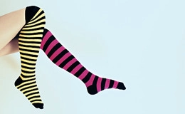 What are the benefits of combed cotton socks?