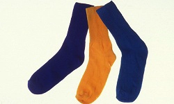 Socks are easy to break, Are there any durable socks?