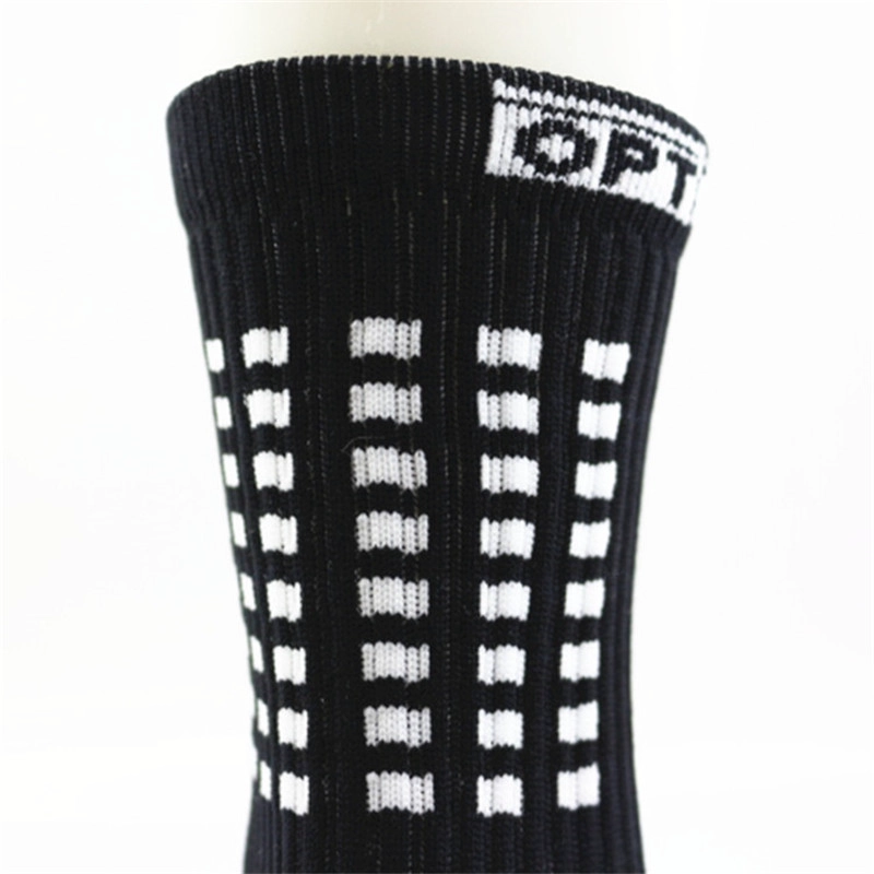 Chine La plupart des modèles de mode du sport coloré anti-chaussettes de glissement, en nylon et coton fabricant