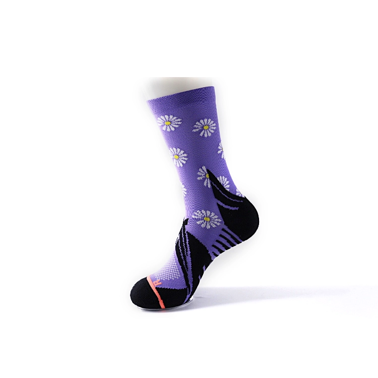 Chine Femmes Sport Chaussettes Fournisseurs, Wholesale Femmes Chaussettes colorées en vente fabricant