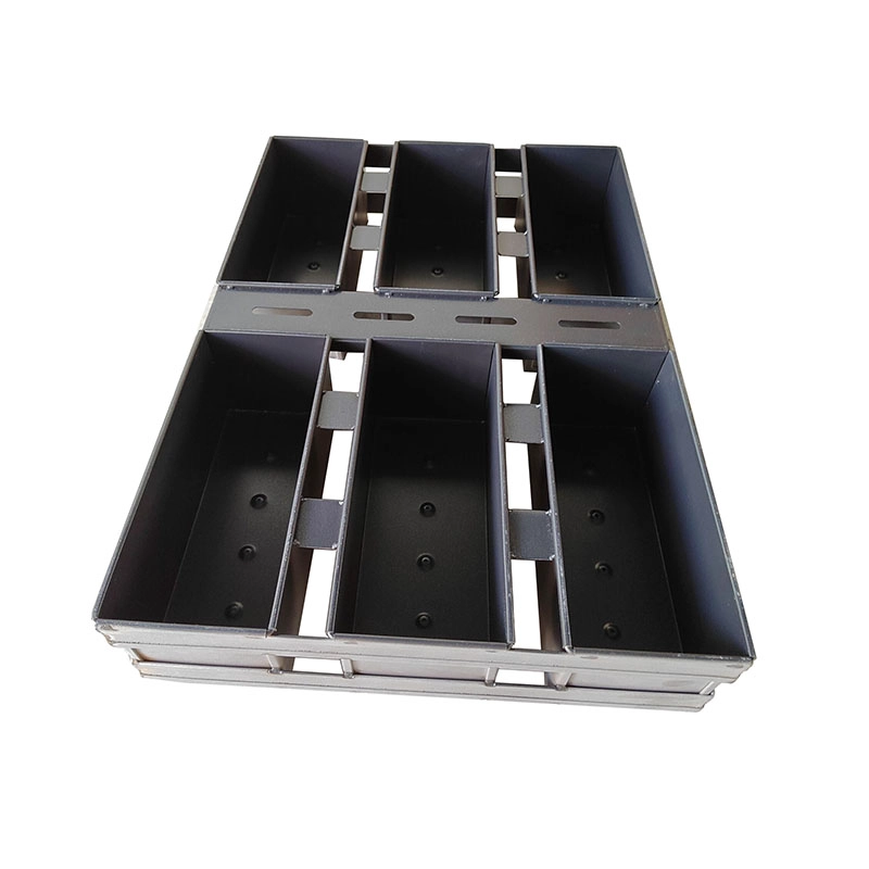 6 Strap Loaf Pan with Lid
