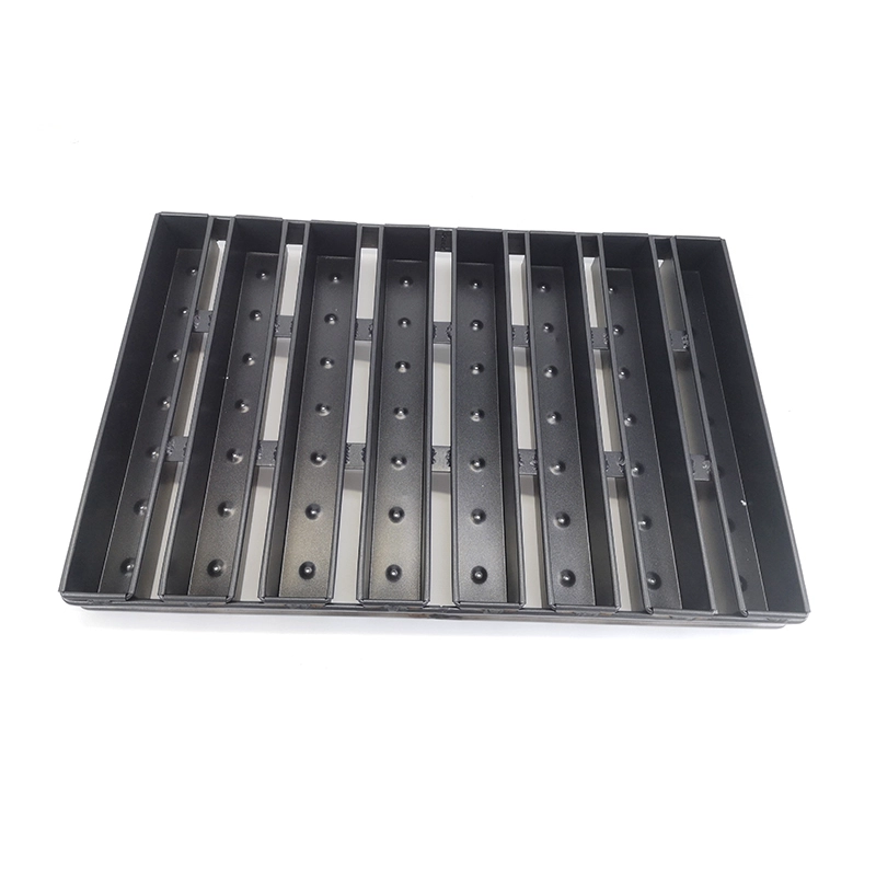 China 8 Strap Loaf Bread Pan Set manufacturer