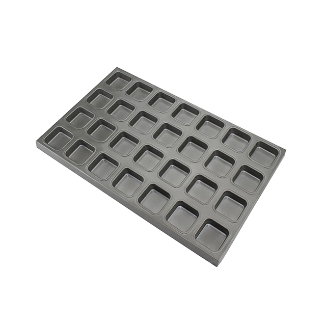 Plateau de cuisson pour moules à muffins carrés