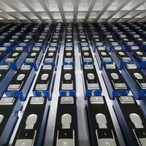 Les avantages et les inconvénients des cellules de batterie au lithium de la coque carrée et le choix des champs d'application