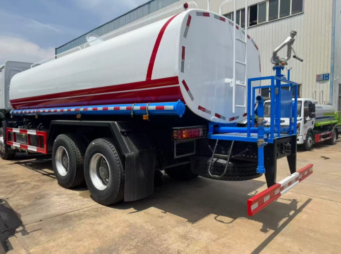 High capacity water tanker truck factory