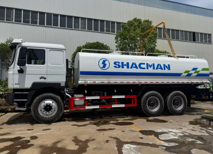 High capacity water tanker truck factory