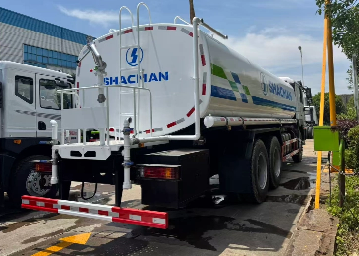 Customized water tanker truck manufacturer