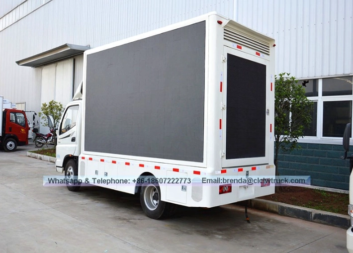  Exportación de camiones con pantalla LED móvil a China