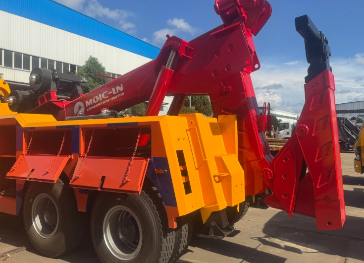 Usine de Chine de camion de dépanneuse certifiée ISO