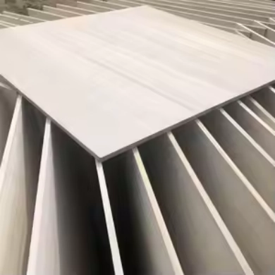 Aukštos kokybės balinta Paulownia medžio masyvo baldų lenta