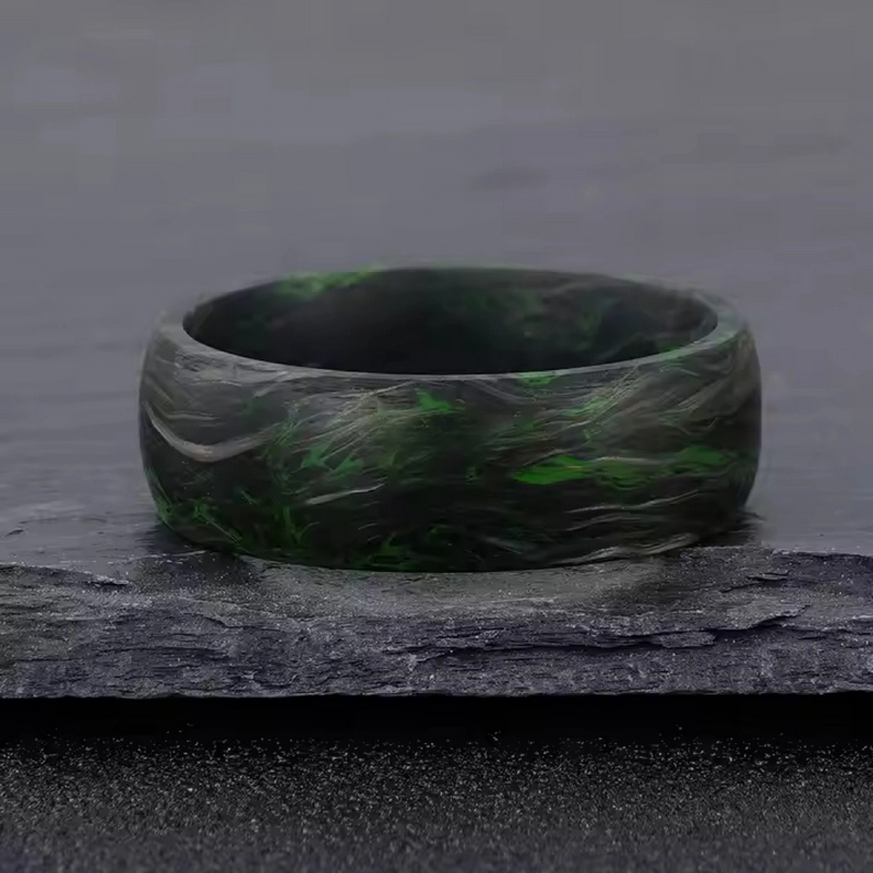 Matériaux de haute qualité Burl Burl Forgé Fibre de carbone Aneau de mariage pour hommes Fabricant chinois