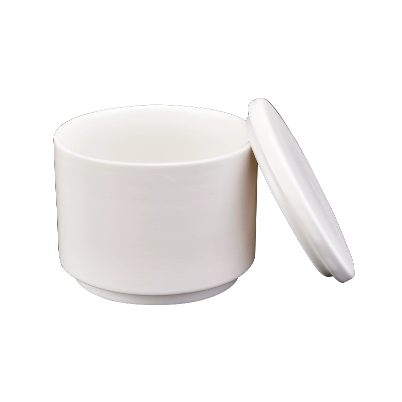 High quality matte white ceramic candle vessel with lid