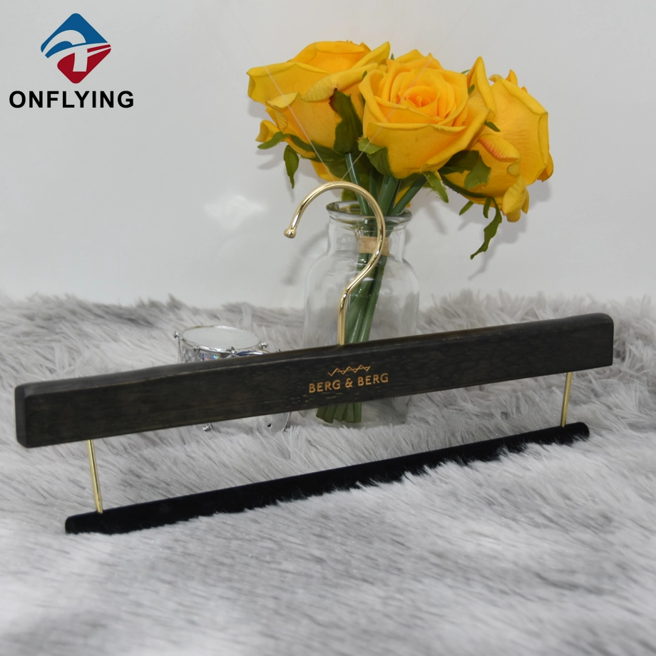 wood hangers Supplier