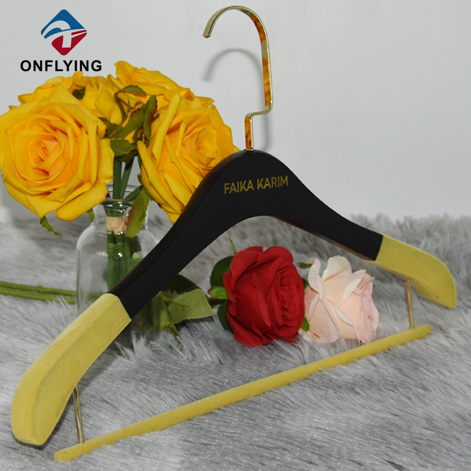 Wooden Coat Hanger Manufacturer