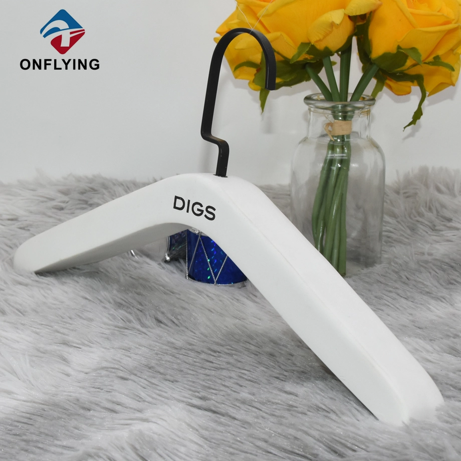 Fashion Custom Wooden Hangers Supplier