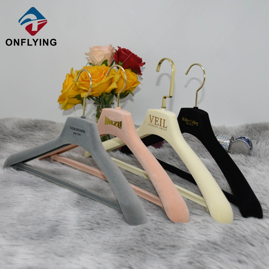 Multifunctional Stylish Black Custom Velvet Suit Hanger China Factory